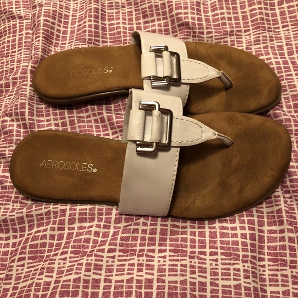 Sandals! 🔥 - Picture 2 of 4